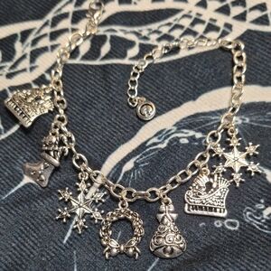 C1946  Silver tone Holiday Themed Charm Bracelet